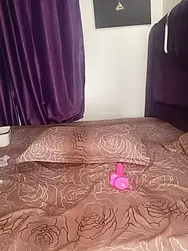 Choco-vee  live sex cam