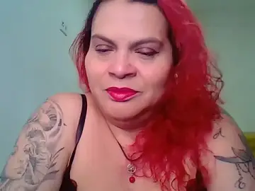 CristalMilfCurvy  live sex cam