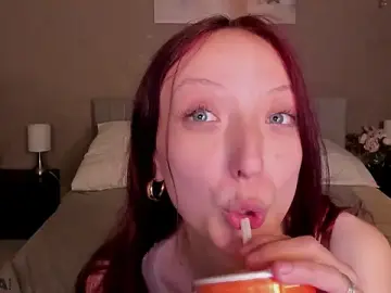 Daria_J  live sex cam