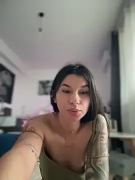 DramaQueen__  live sex cam