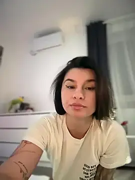 DramaQueen__  live sex cam