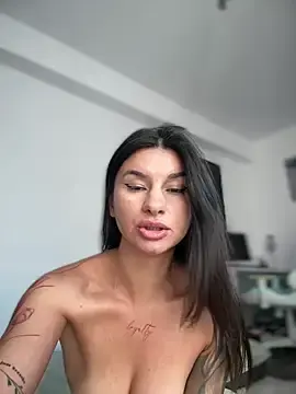 DramaQueen__  live sex cam