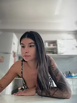DramaQueen__  live sex cam