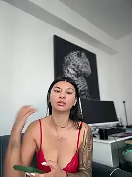 DramaQueen__  live sex cam