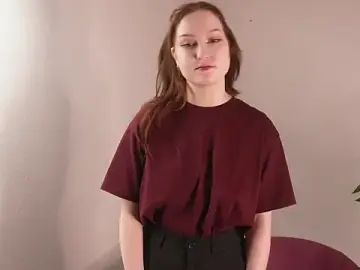 HaleyLonero  live sex cam