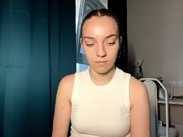 HuldaSvenningsen  live sex cam