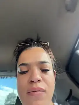 JuanitaMore01  live sex cam