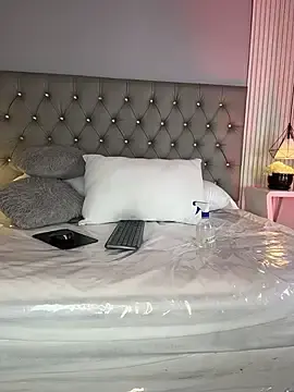 Lia_Valenti  live sex cam