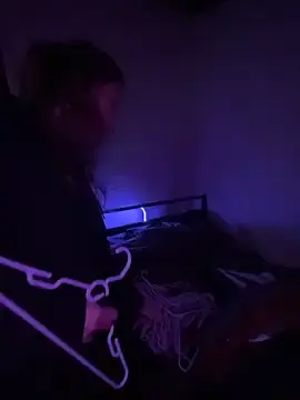 SummerV91  live sex cam