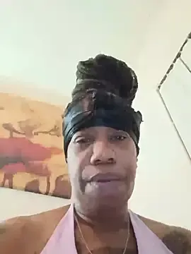 TipdrilBossQueen  live sex cam