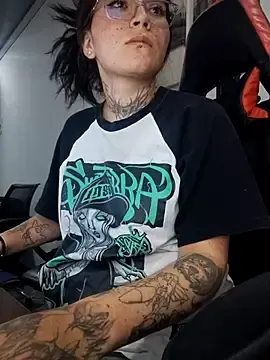 Lamonitora  live sex cam