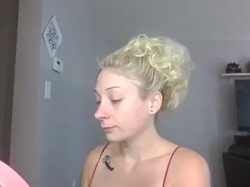 Localdivinediva  live sex cam