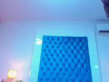 Mia_ellieth  live sex cam