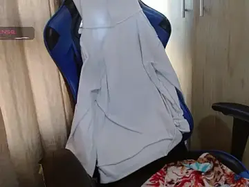 Danielagomez33  live sex cam