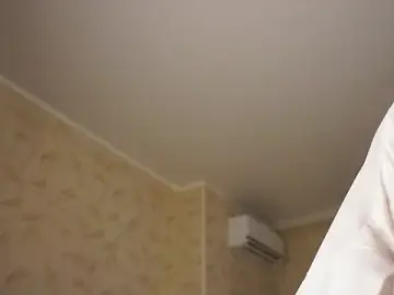 ErmelindaRottner  live sex cam