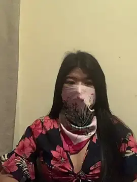 Juliywant  live sex cam