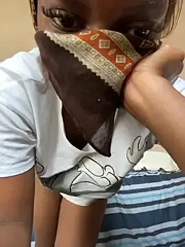 SquiterqueenSA  live sex cam