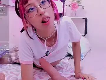 Venus_Rouge  live sex cam