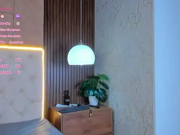 Apriilfox  live sex cam