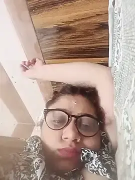 Yourchahat27  live sex cam