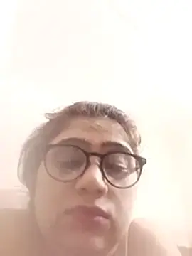 Yourchahat27  live sex cam