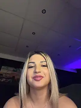 AstridJade  live sex cam
