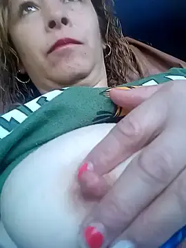 Chiquisexy1  live sex cam