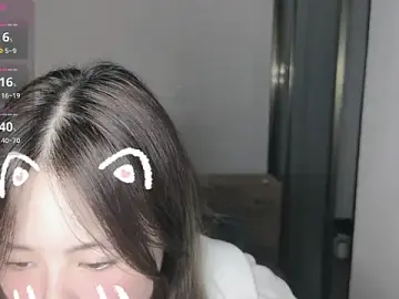 F-Wanzi  live sex cam