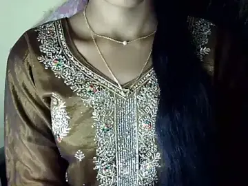 Khushi_v  live sex cam