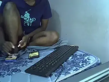 Rose_bea  live sex cam