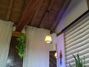 Kozzy_  live sex cam