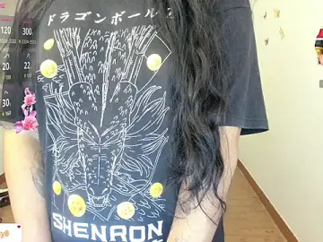 LoveLyy-  live sex cam