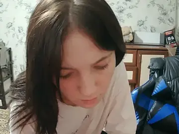 Showmyboobs  live sex cam