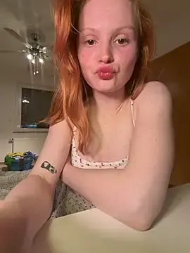 Mad_girlygirl  live sex cam