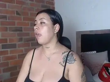 Salome__hills1  live sex cam