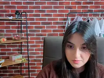 AshleyyLong  live sex cam