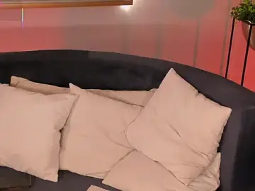 DannieSmith1  live sex cam