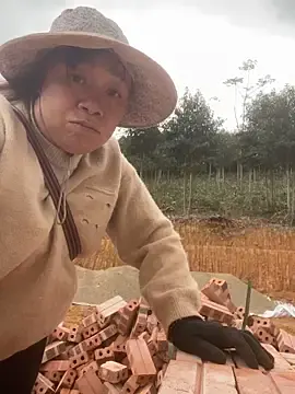 Dunmii  live sex cam