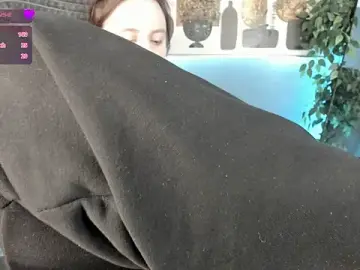 Lella_Ryann_  live sex cam