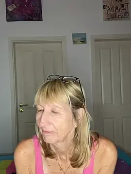MatureKim  live sex cam