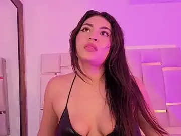 Mikaela-Banes  live sex cam