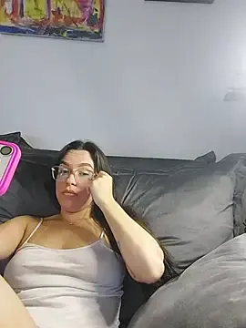 Milaluana_ofc  live sex cam