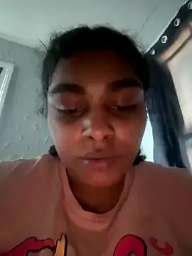 SUGARBABEWETCREMEHONEY  live sex cam