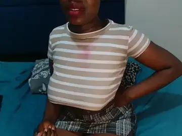 SoftButPsycho  live sex cam