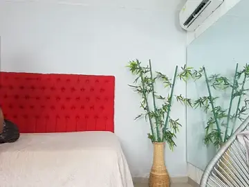 Kayna_gomez  live sex cam