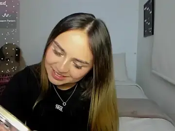 Sophie_morenoo  live sex cam