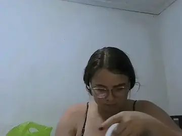 HellenMiyer1111  live sex cam