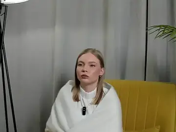 YenKaltenbach  live sex cam
