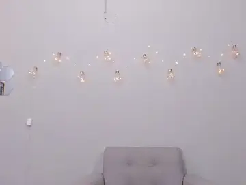 Alianim  live sex cam