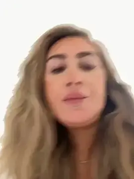 Heidihulaa  live sex cam
